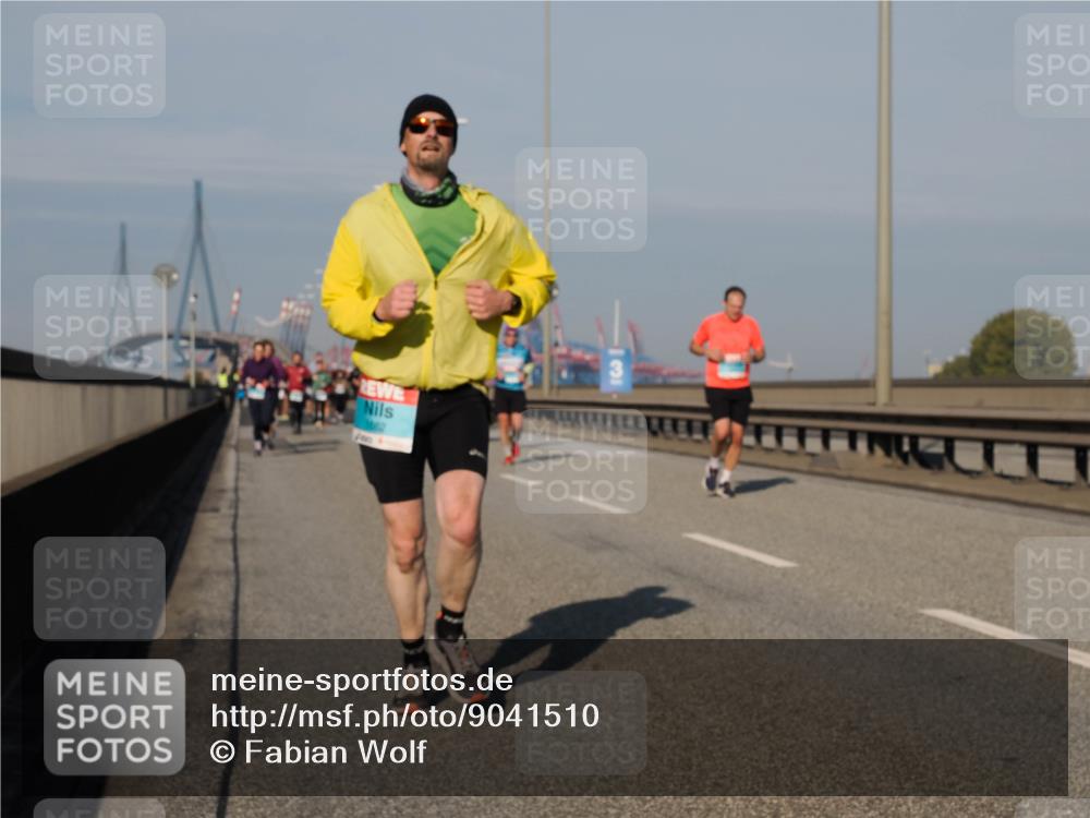 03.10.2025 - Köhlbrandbrückenlauf Fabian Wolf http://msf.ph/oto/9041510 03.10.2025 09:55:18 Position 3  meine-sportfotos.de