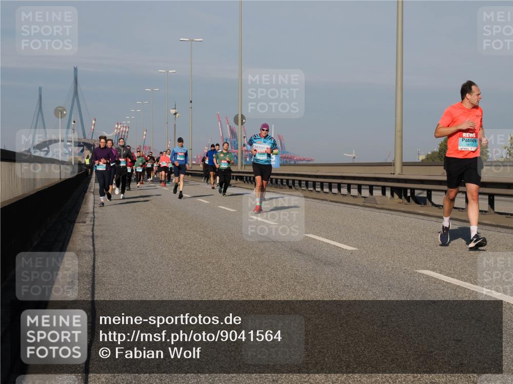 03.10.2025 - Köhlbrandbrückenlauf Fabian Wolf http://msf.ph/oto/9041564 03.10.2025 09:55:20 Position 3 1973 meine-sportfotos.de
