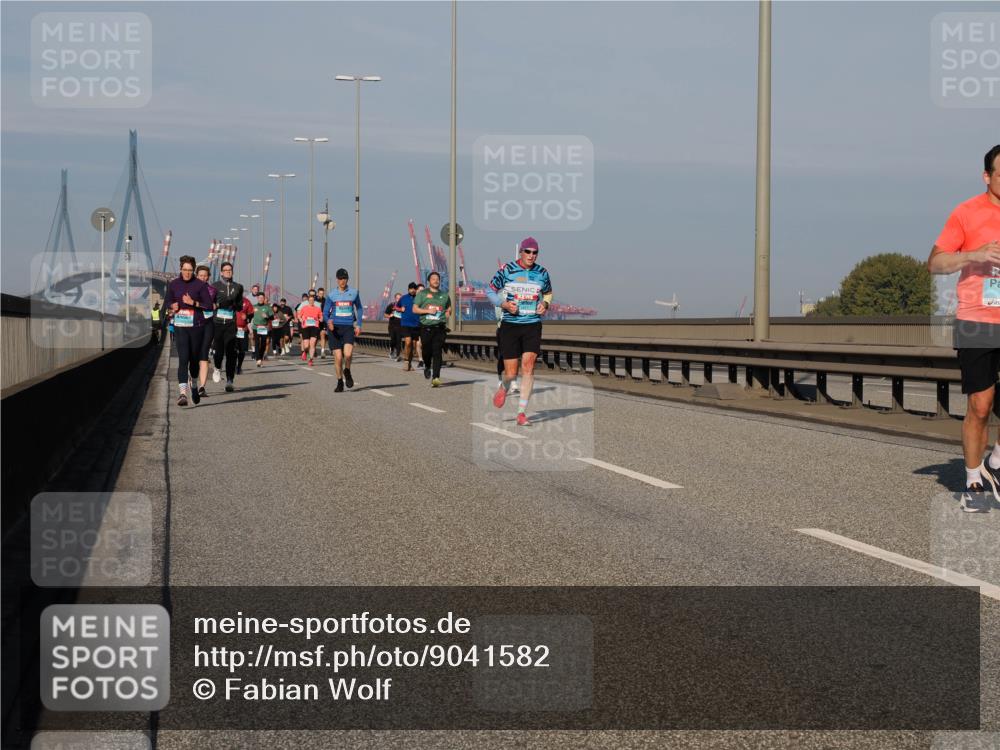 03.10.2025 - Köhlbrandbrückenlauf Fabian Wolf http://msf.ph/oto/9041582 03.10.2025 09:55:21 Position 3  meine-sportfotos.de