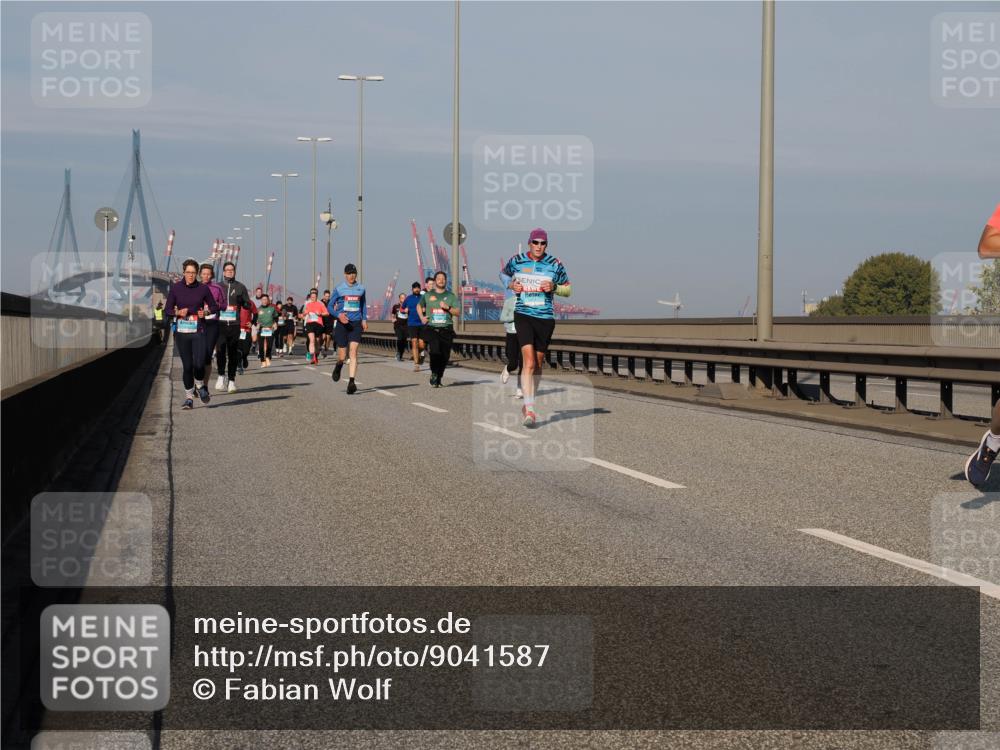 03.10.2025 - Köhlbrandbrückenlauf Fabian Wolf http://msf.ph/oto/9041587 03.10.2025 09:55:21 Position 3  meine-sportfotos.de
