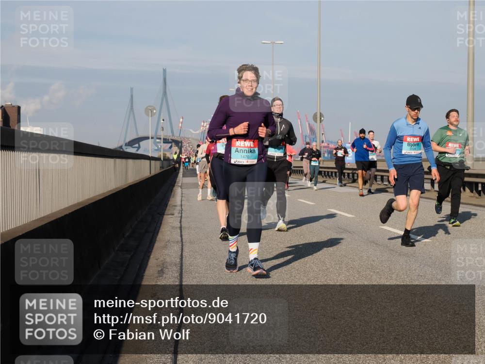03.10.2025 - Köhlbrandbrückenlauf Fabian Wolf http://msf.ph/oto/9041720 03.10.2025 09:55:27 Position 3 1470, 3124 meine-sportfotos.de
