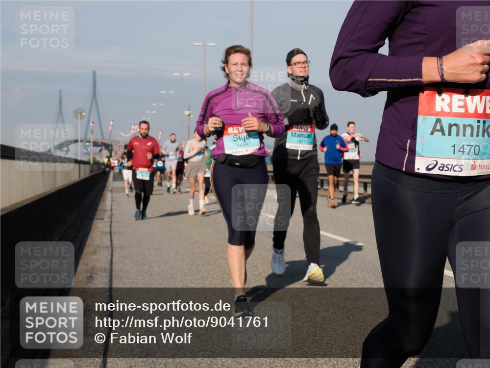 03.10.2025 - Köhlbrandbrückenlauf Fabian Wolf http://msf.ph/oto/9041761 03.10.2025 09:55:29 Position 3 1444, 1871, 1470 meine-sportfotos.de