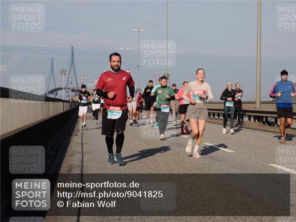 03.10.2025 - Köhlbrandbrückenlauf Fabian Wolf http://msf.ph/oto/9041825 03.10.2025 09:55:32 Position 3 1465 meine-sportfotos.de