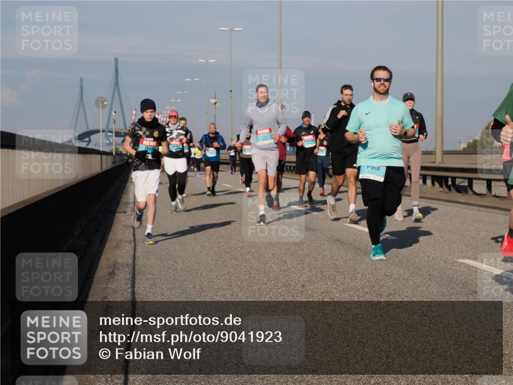 03.10.2025 - Köhlbrandbrückenlauf Fabian Wolf http://msf.ph/oto/9041923 03.10.2025 09:55:36 Position 3 2077 meine-sportfotos.de