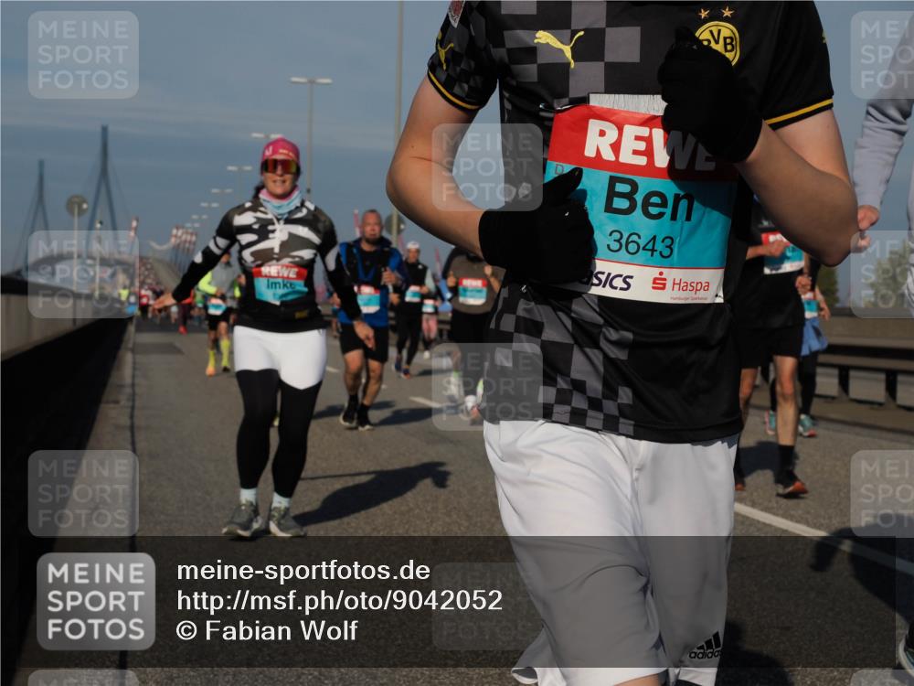 03.10.2025 - Köhlbrandbrückenlauf Fabian Wolf http://msf.ph/oto/9042052 03.10.2025 09:55:40 Position 3 3643 meine-sportfotos.de