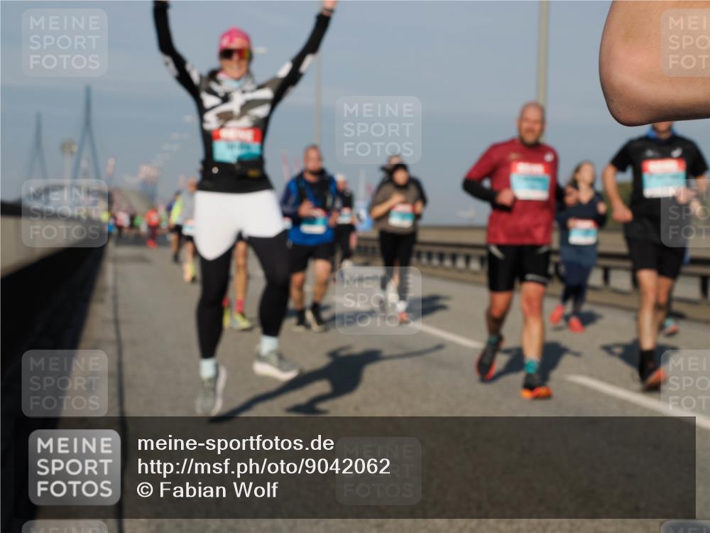 03.10.2025 - Köhlbrandbrückenlauf Fabian Wolf http://msf.ph/oto/9042062 03.10.2025 09:55:40 Position 3  meine-sportfotos.de