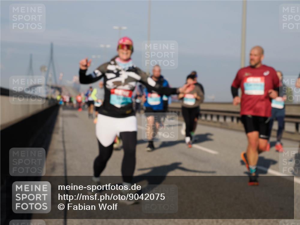 03.10.2025 - Köhlbrandbrückenlauf Fabian Wolf http://msf.ph/oto/9042075 03.10.2025 09:55:41 Position 3  meine-sportfotos.de