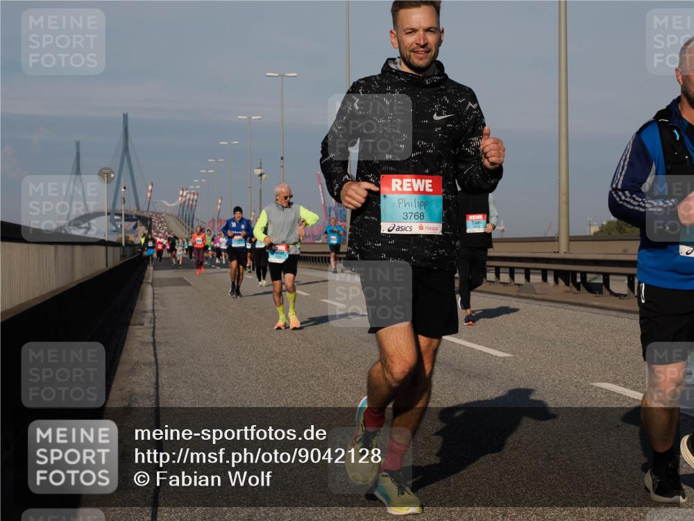 03.10.2025 - Köhlbrandbrückenlauf Fabian Wolf http://msf.ph/oto/9042128 03.10.2025 09:55:43 Position 3 3768 meine-sportfotos.de