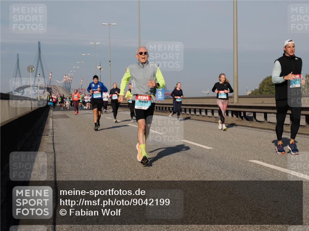 03.10.2025 - Köhlbrandbrückenlauf Fabian Wolf http://msf.ph/oto/9042199 03.10.2025 09:55:46 Position 3 3528, 3 meine-sportfotos.de