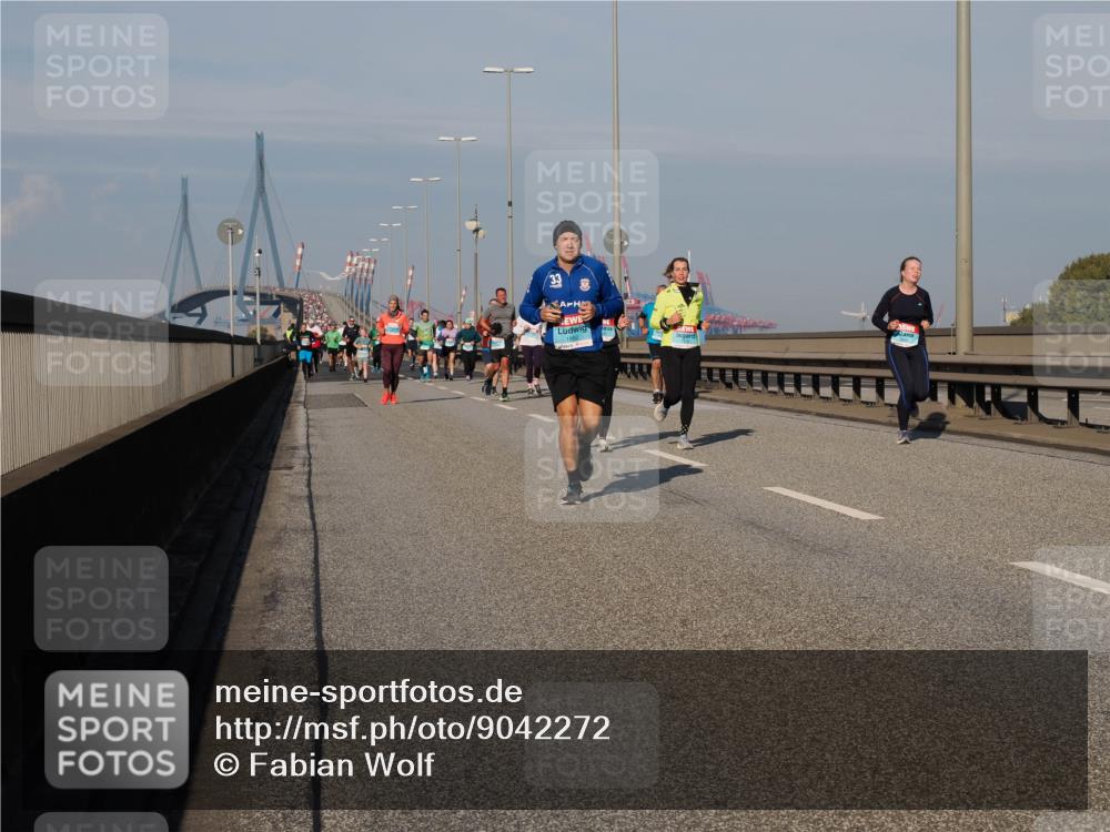 03.10.2025 - Köhlbrandbrückenlauf Fabian Wolf http://msf.ph/oto/9042272 03.10.2025 09:55:48 Position 3 33 meine-sportfotos.de