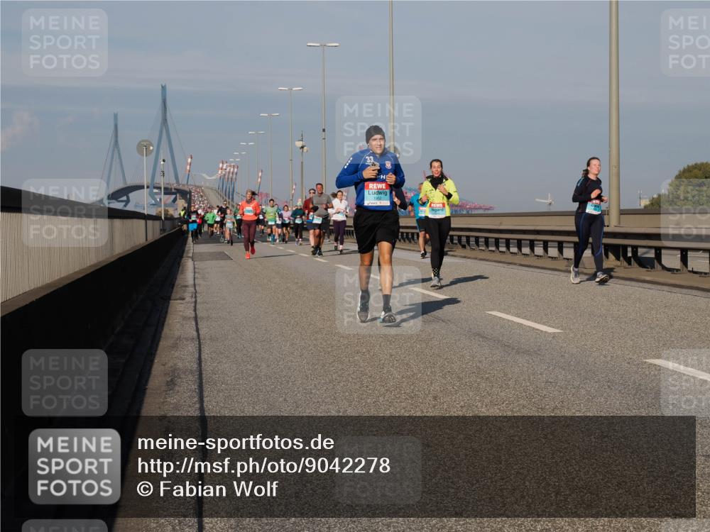03.10.2025 - Köhlbrandbrückenlauf Fabian Wolf http://msf.ph/oto/9042278 03.10.2025 09:55:48 Position 3  meine-sportfotos.de