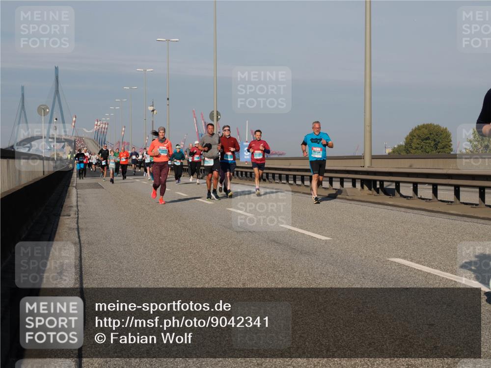 03.10.2025 - Köhlbrandbrückenlauf Fabian Wolf http://msf.ph/oto/9042341 03.10.2025 09:55:53 Position 3  meine-sportfotos.de