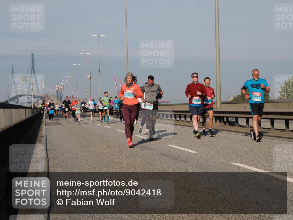 03.10.2025 - Köhlbrandbrückenlauf Fabian Wolf http://msf.ph/oto/9042418 03.10.2025 09:55:56 Position 3  meine-sportfotos.de