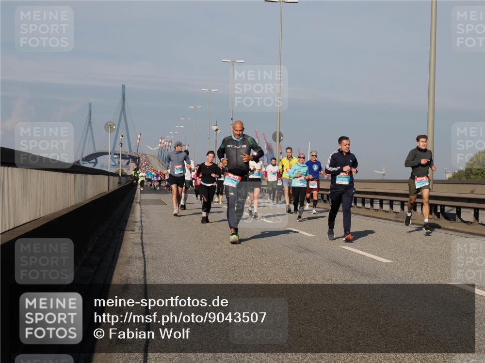 03.10.2025 - Köhlbrandbrückenlauf Fabian Wolf http://msf.ph/oto/9043507 03.10.2025 09:56:32 Position 3  meine-sportfotos.de
