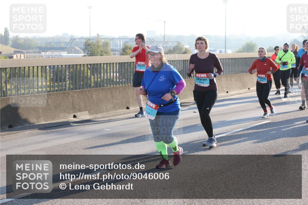 03.10.2025 - Köhlbrandbrückenlauf Lena Gebhardt http://msf.ph/oto/9046006 03.10.2025 09:28:00 Position 1 2316, 814 meine-sportfotos.de
