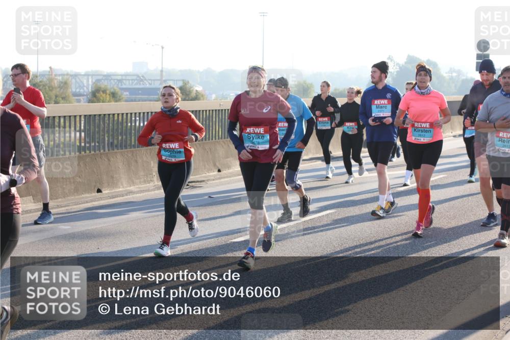 03.10.2025 - Köhlbrandbrückenlauf Lena Gebhardt http://msf.ph/oto/9046060 03.10.2025 09:28:02 Position 1 3479, 78, 2371, 2612, 2613 meine-sportfotos.de