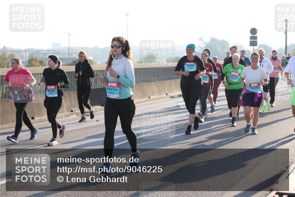 03.10.2025 - Köhlbrandbrückenlauf Lena Gebhardt http://msf.ph/oto/9046225 03.10.2025 09:28:07 Position 1 2662, 3476, 2288, 3453 meine-sportfotos.de