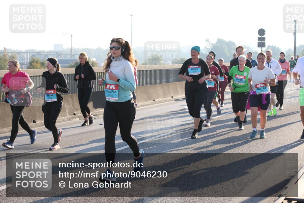 03.10.2025 - Köhlbrandbrückenlauf Lena Gebhardt http://msf.ph/oto/9046230 03.10.2025 09:28:08 Position 1 3476, 2662 meine-sportfotos.de
