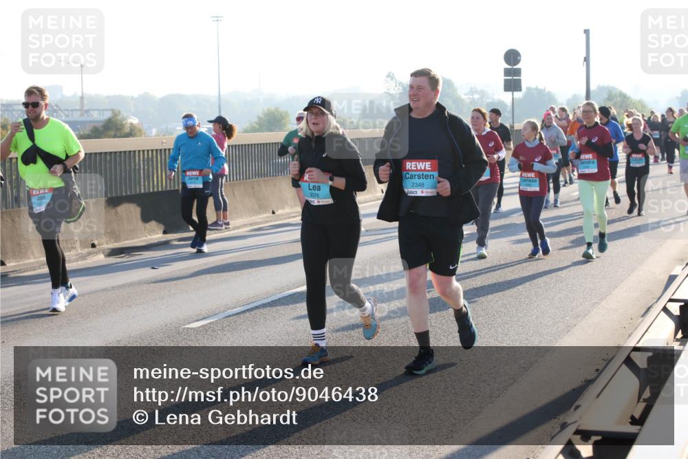 03.10.2025 - Köhlbrandbrückenlauf Lena Gebhardt http://msf.ph/oto/9046438 03.10.2025 09:28:17 Position 1 2348, 2378 meine-sportfotos.de