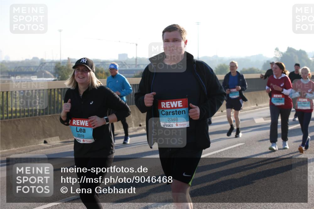 03.10.2025 - Köhlbrandbrückenlauf Lena Gebhardt http://msf.ph/oto/9046468 03.10.2025 09:28:18 Position 1 2378, 2348 meine-sportfotos.de