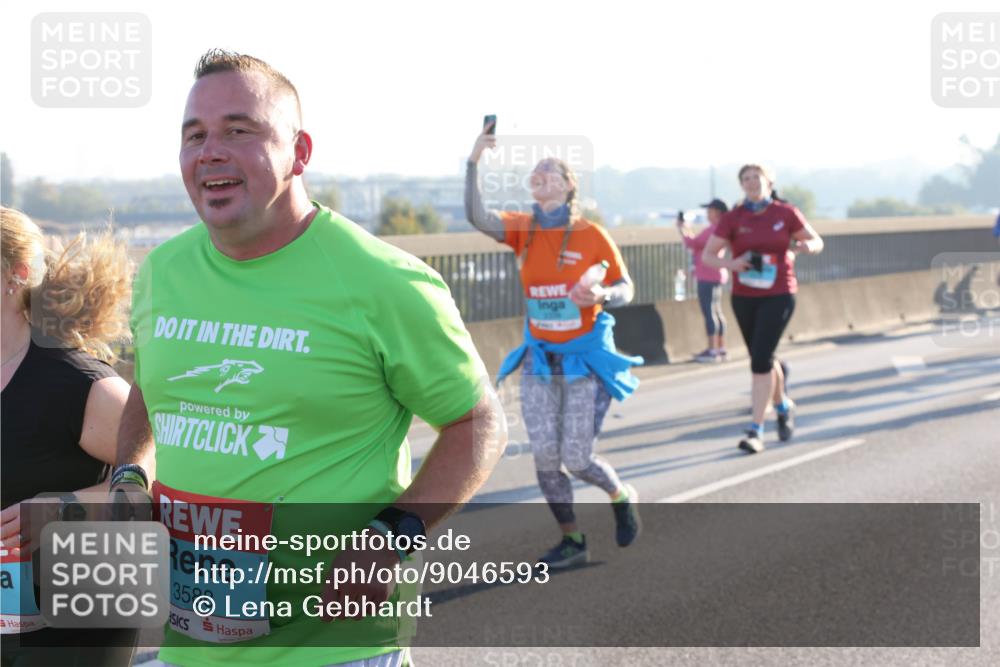 03.10.2025 - Köhlbrandbrückenlauf Lena Gebhardt http://msf.ph/oto/9046593 03.10.2025 09:28:25 Position 1 3588 meine-sportfotos.de