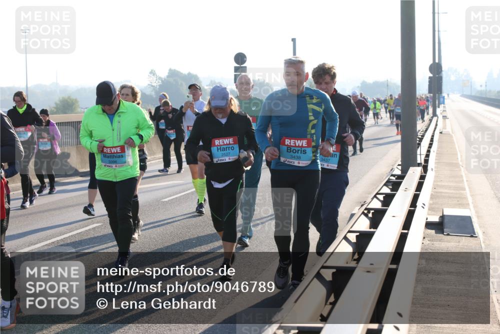 03.10.2025 - Köhlbrandbrückenlauf Lena Gebhardt http://msf.ph/oto/9046789 03.10.2025 09:28:35 Position 1 3396, 2527, 3438, 3437 meine-sportfotos.de