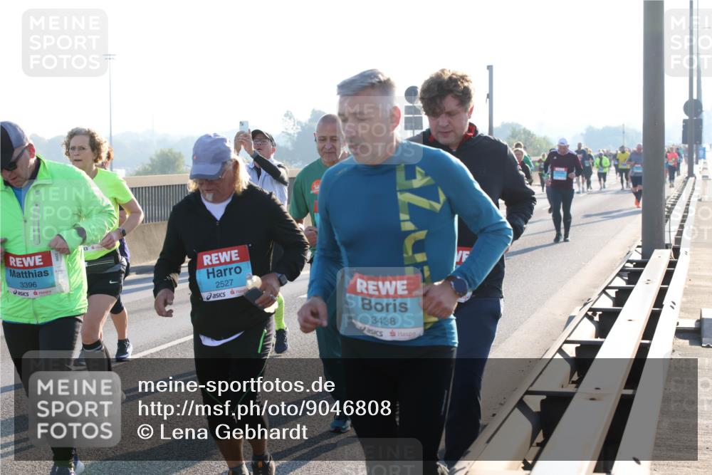 03.10.2025 - Köhlbrandbrückenlauf Lena Gebhardt http://msf.ph/oto/9046808 03.10.2025 09:28:37 Position 1 3396, 2527, 3438 meine-sportfotos.de