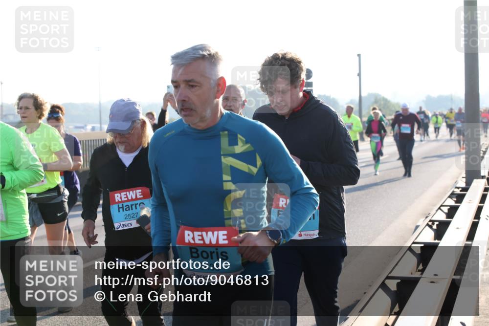 03.10.2025 - Köhlbrandbrückenlauf Lena Gebhardt http://msf.ph/oto/9046813 03.10.2025 09:28:37 Position 1 2527, 3438 meine-sportfotos.de