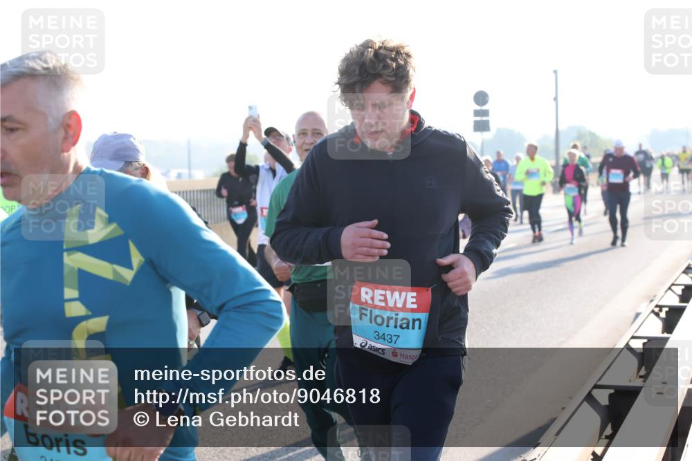 03.10.2025 - Köhlbrandbrückenlauf Lena Gebhardt http://msf.ph/oto/9046818 03.10.2025 09:28:37 Position 1 3437 meine-sportfotos.de