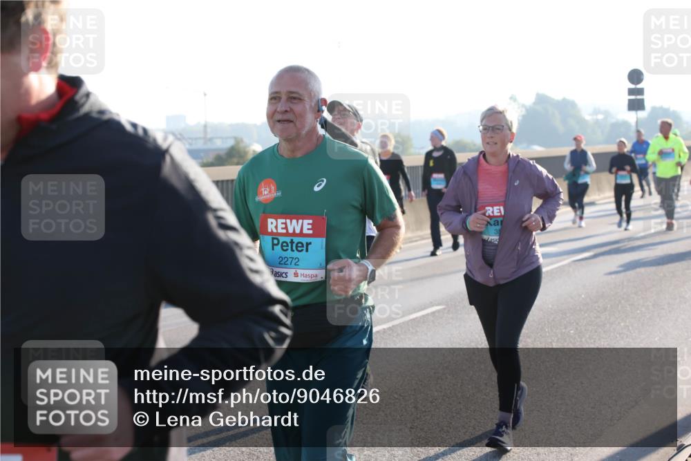 03.10.2025 - Köhlbrandbrückenlauf Lena Gebhardt http://msf.ph/oto/9046826 03.10.2025 09:28:38 Position 1 2272, 35 meine-sportfotos.de