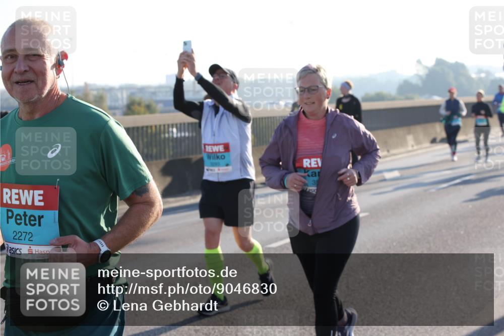 03.10.2025 - Köhlbrandbrückenlauf Lena Gebhardt http://msf.ph/oto/9046830 03.10.2025 09:28:39 Position 1 2272, 35 meine-sportfotos.de