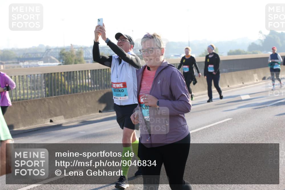 03.10.2025 - Köhlbrandbrückenlauf Lena Gebhardt http://msf.ph/oto/9046834 03.10.2025 09:28:39 Position 1 3293, 3 meine-sportfotos.de