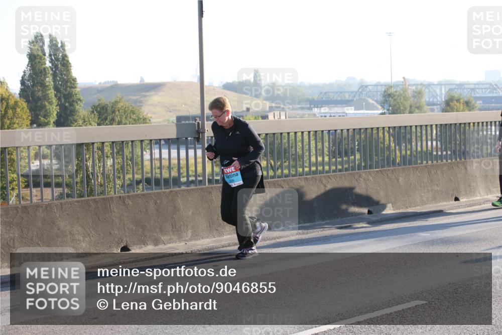 03.10.2025 - Köhlbrandbrückenlauf Lena Gebhardt http://msf.ph/oto/9046855 03.10.2025 09:28:42 Position 1  meine-sportfotos.de