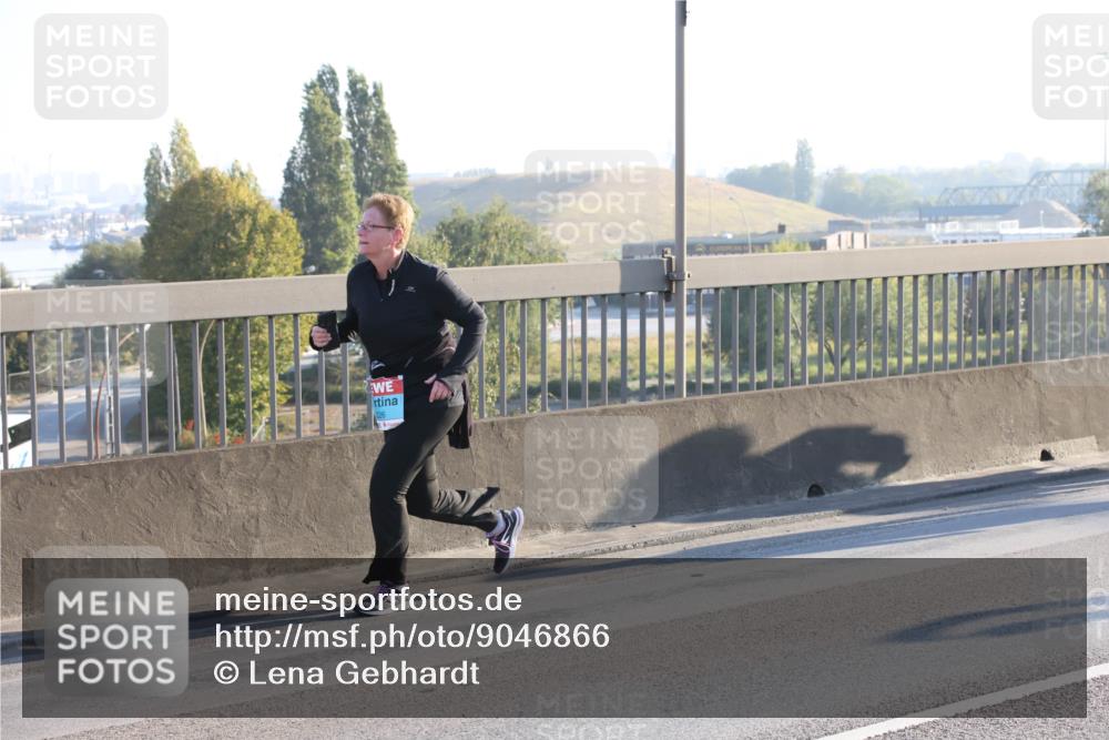 03.10.2025 - Köhlbrandbrückenlauf Lena Gebhardt http://msf.ph/oto/9046866 03.10.2025 09:28:42 Position 1 226 meine-sportfotos.de