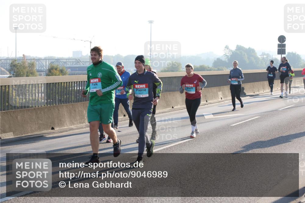 03.10.2025 - Köhlbrandbrückenlauf Lena Gebhardt http://msf.ph/oto/9046989 03.10.2025 09:28:48 Position 1 3657, 3377 meine-sportfotos.de