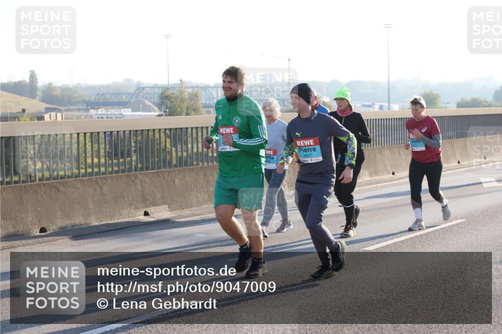 03.10.2025 - Köhlbrandbrückenlauf Lena Gebhardt http://msf.ph/oto/9047009 03.10.2025 09:28:48 Position 1 3657 meine-sportfotos.de