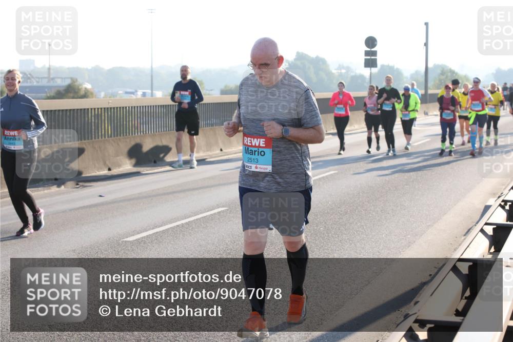 03.10.2025 - Köhlbrandbrückenlauf Lena Gebhardt http://msf.ph/oto/9047078 03.10.2025 09:28:52 Position 1 2443, 2513 meine-sportfotos.de