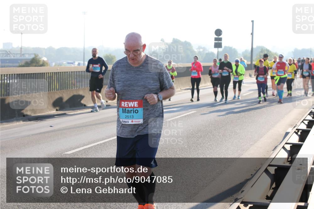 03.10.2025 - Köhlbrandbrückenlauf Lena Gebhardt http://msf.ph/oto/9047085 03.10.2025 09:28:53 Position 1 2513 meine-sportfotos.de