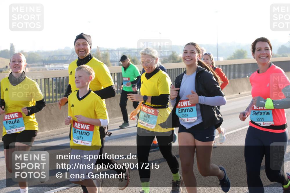 03.10.2025 - Köhlbrandbrückenlauf Lena Gebhardt http://msf.ph/oto/9047215 03.10.2025 09:29:04 Position 1 2875, 2871, 2874, 2297, 2299 meine-sportfotos.de
