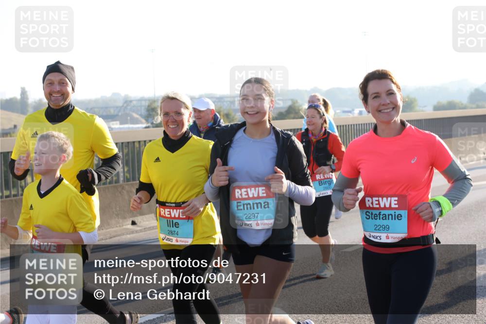 03.10.2025 - Köhlbrandbrückenlauf Lena Gebhardt http://msf.ph/oto/9047231 03.10.2025 09:29:04 Position 1 2871, 2874, 2297, 2600, 2299 meine-sportfotos.de