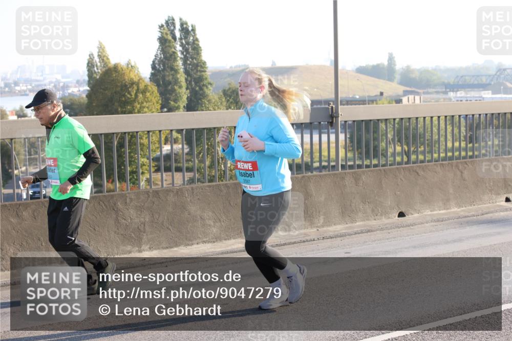 03.10.2025 - Köhlbrandbrückenlauf Lena Gebhardt http://msf.ph/oto/9047279 03.10.2025 09:29:07 Position 1 463, 2597 meine-sportfotos.de
