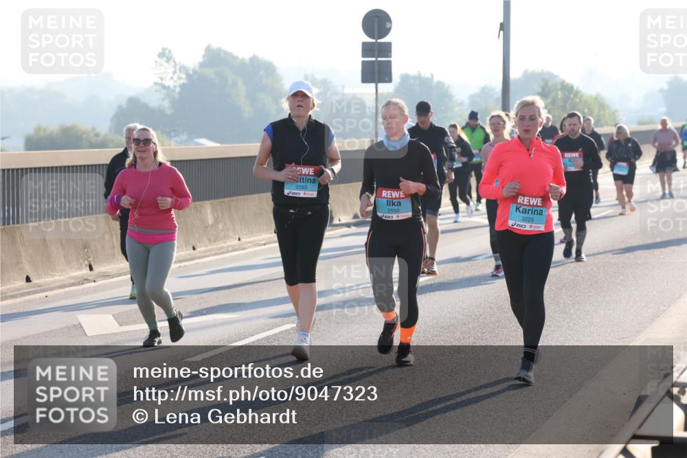 03.10.2025 - Köhlbrandbrückenlauf Lena Gebhardt http://msf.ph/oto/9047323 03.10.2025 09:29:12 Position 1 2553, 2550, 3225 meine-sportfotos.de