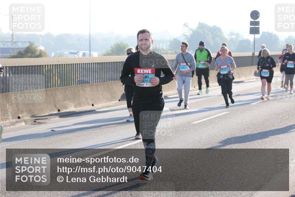 03.10.2025 - Köhlbrandbrückenlauf Lena Gebhardt http://msf.ph/oto/9047404 03.10.2025 09:29:20 Position 1 475 meine-sportfotos.de