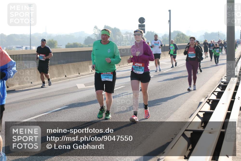 03.10.2025 - Köhlbrandbrückenlauf Lena Gebhardt http://msf.ph/oto/9047550 03.10.2025 09:29:32 Position 1 2839, 2479 meine-sportfotos.de