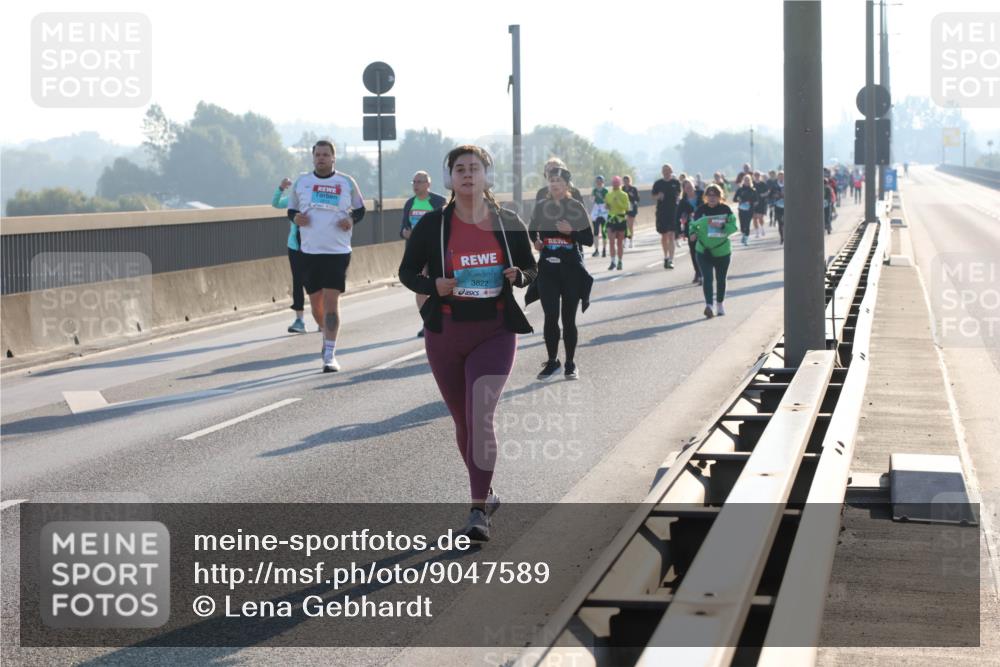 03.10.2025 - Köhlbrandbrückenlauf Lena Gebhardt http://msf.ph/oto/9047589 03.10.2025 09:29:35 Position 1 3822 meine-sportfotos.de