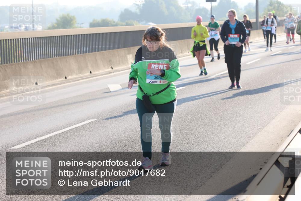 03.10.2025 - Köhlbrandbrückenlauf Lena Gebhardt http://msf.ph/oto/9047682 03.10.2025 09:29:45 Position 1 3624 meine-sportfotos.de