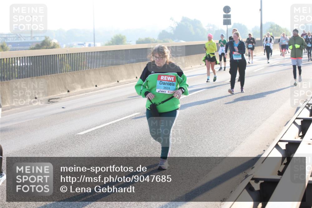 03.10.2025 - Köhlbrandbrückenlauf Lena Gebhardt http://msf.ph/oto/9047685 03.10.2025 09:29:45 Position 1 3624 meine-sportfotos.de