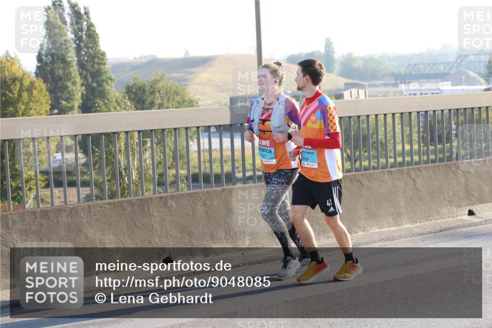 03.10.2025 - Köhlbrandbrückenlauf Lena Gebhardt http://msf.ph/oto/9048085 03.10.2025 09:30:15 Position 1 637, 3639, 41 meine-sportfotos.de