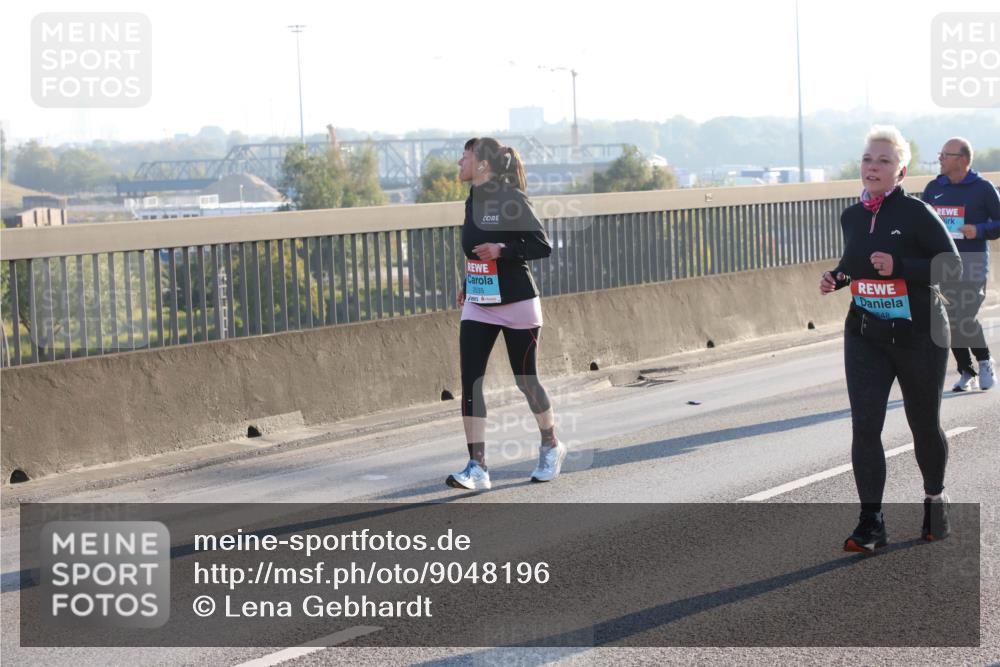 03.10.2025 - Köhlbrandbrückenlauf Lena Gebhardt http://msf.ph/oto/9048196 03.10.2025 09:30:20 Position 1 2535, 548 meine-sportfotos.de