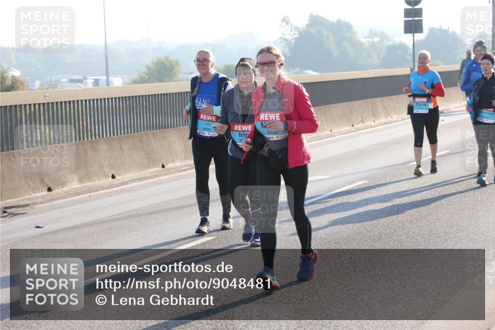 03.10.2025 - Köhlbrandbrückenlauf Lena Gebhardt http://msf.ph/oto/9048481 03.10.2025 09:30:41 Position 1 3805, 26, 2432 meine-sportfotos.de